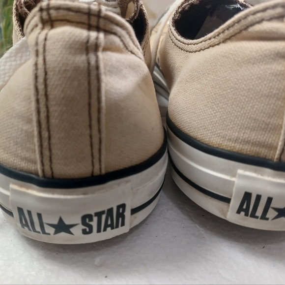 CONVERSE All Star Tan Canvas Low Top Sneakers SHOES Laces Mens 10 woman 12. Cond - Picture 4 of 7